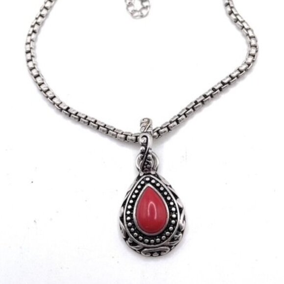 CHILI PEPPER Retired Premier Designs Necklace - Picture 1 of 2
